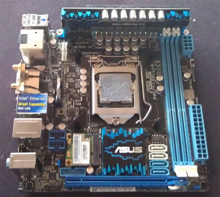 Asus P8Z77-I Deluxe Review - Motherboard